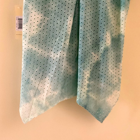 Cyrus V neck tie dye - Picture 3 of 6